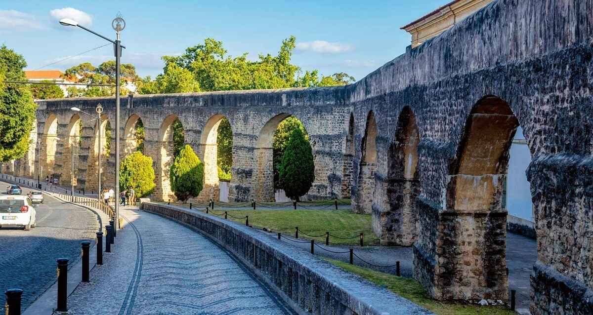 Portugal – Charm, Coastlines & Connection